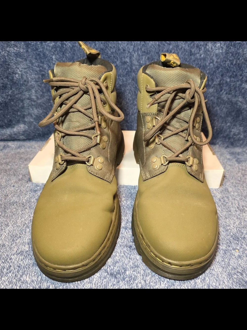 Dr. Martens Rakim Chukka Boots in Mid Olive